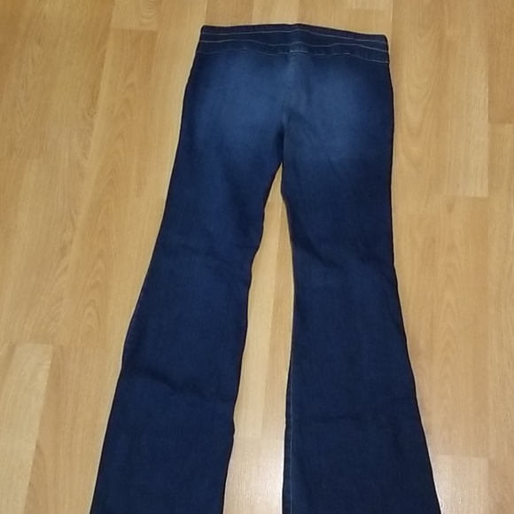 Nitro stretch dark flare jean size 11 - Picture 6 of 6